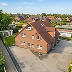Riedgrashaus Riedgras 5