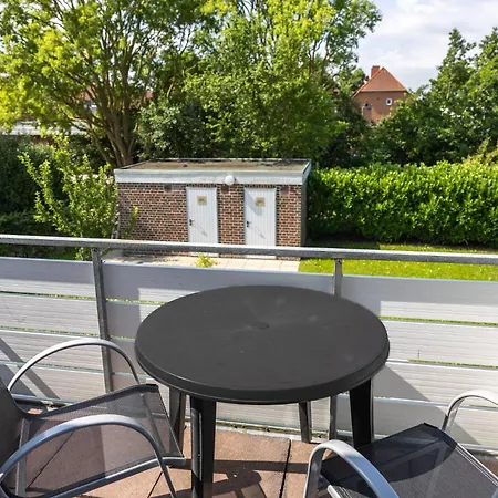 Riedgrashaus Riedgras 5 *